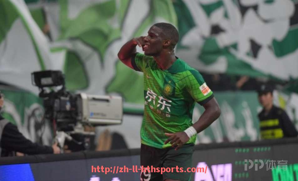 华体会hth登录入口-德甲球队高清照片集锦及球场风貌展示